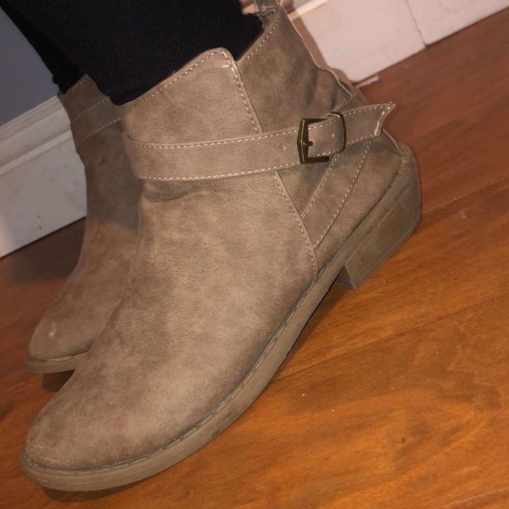 academy boots